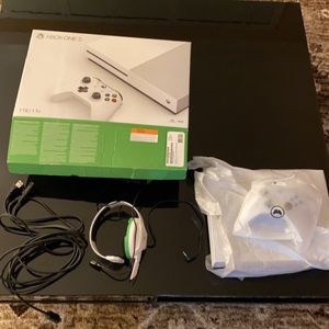 Xbox One S 1 tb